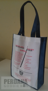 Goody Bag Dengan Kombinasi Warna Bahan Spunbond