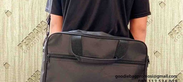 tas laptop selempang by Perdana Goodie Bag