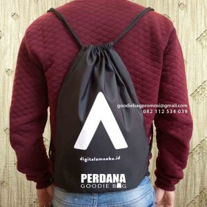 contoh souvenir unik serut ransel anti air Perdana Goodie Bag id5155